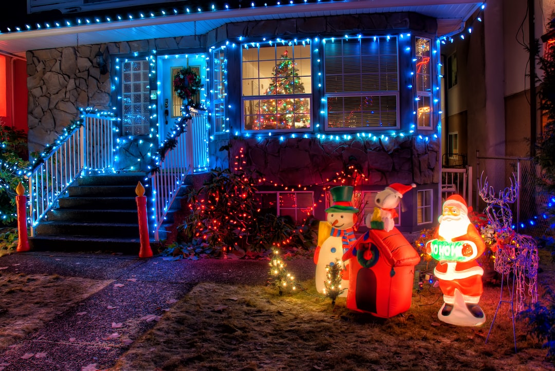 Yard Christmas Lights and Ornaments takedown/put-up